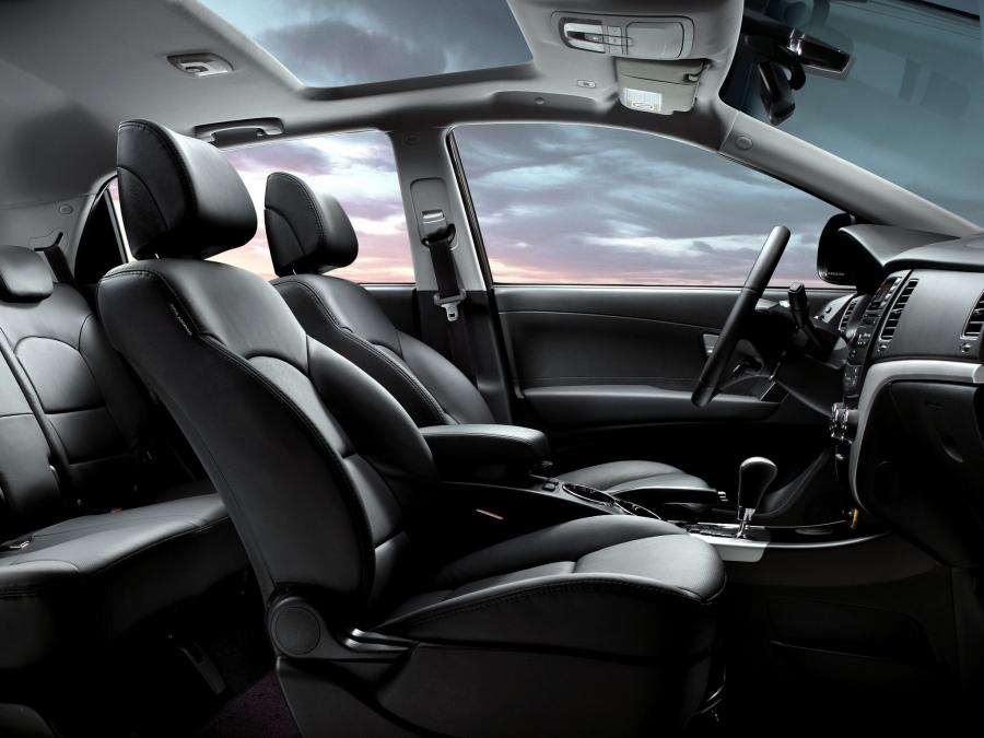  SsangYong Korando 2010 года  (фото 4 из 18)